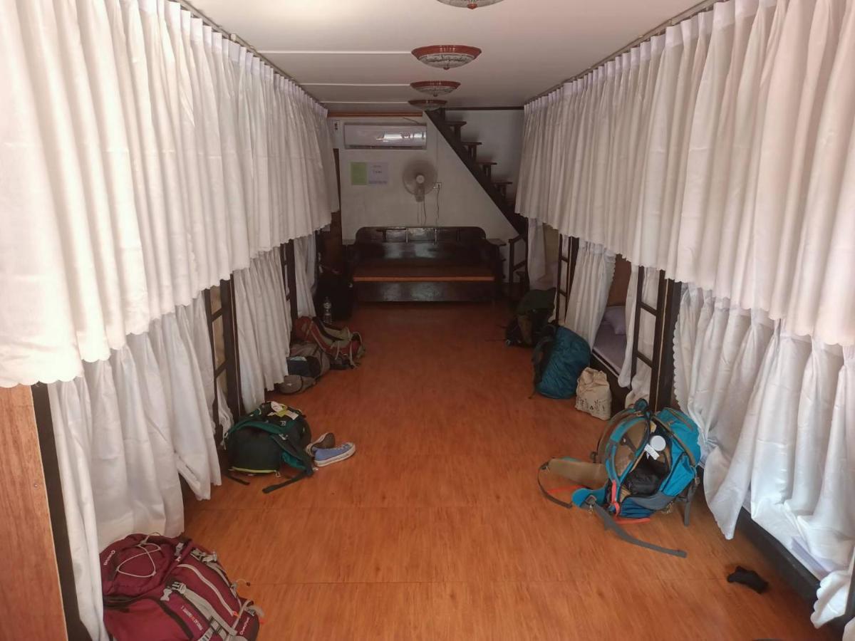 Pakse Backpacker Hostel2023 Buitenkant foto